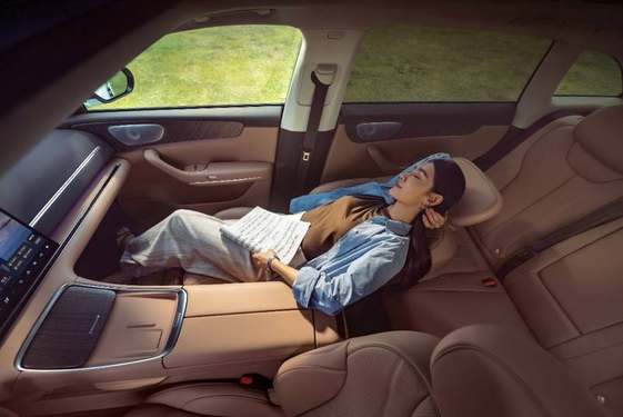 踏實造車、穩中求進:全新零跑C11上市,14.98萬起售再攀性價比高峰