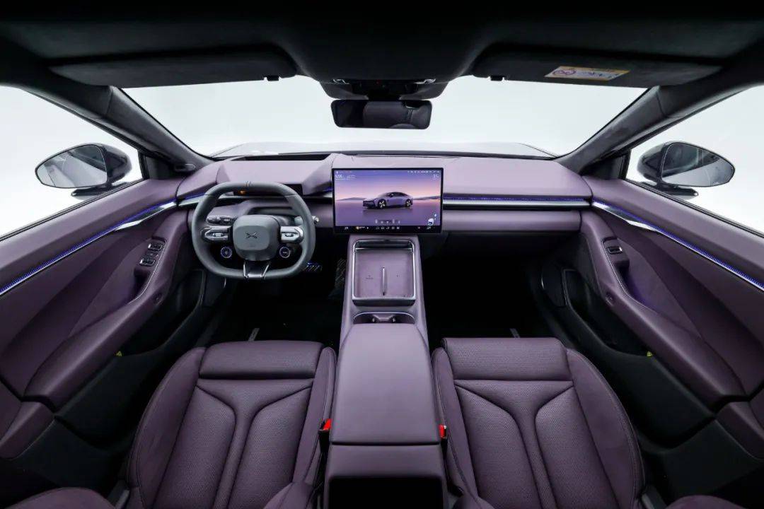 全新小鵬P7正式亮相并開啟預訂