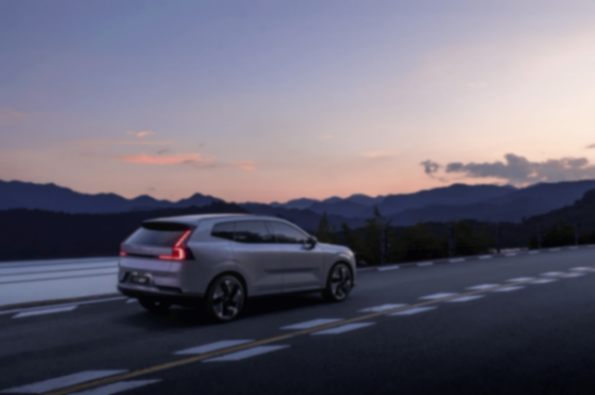 從 T8 到超級混動,沃爾沃玩明白了?全新XC70超級混動技術深度拆解