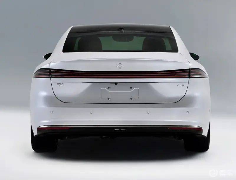 華為傻眼了 首張L3級牌照發(fā)給了A8增程版