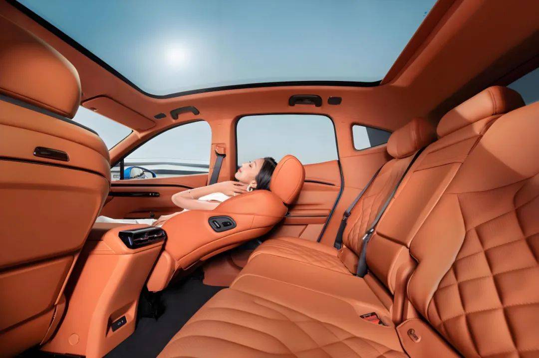 華為傻眼了 首張L3級牌照發(fā)給了A8增程版