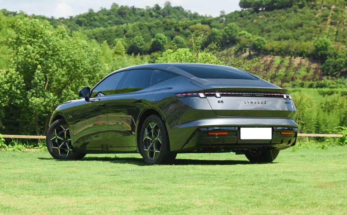 領克10 EM-P預售19.2萬起,嫌貴?別急!等等正式售價!