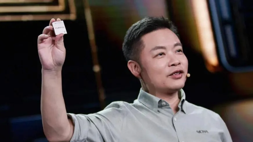 小鵬Q2全線暴漲：交付200%營收125%，何小鵬劇透純視覺Robotaxi