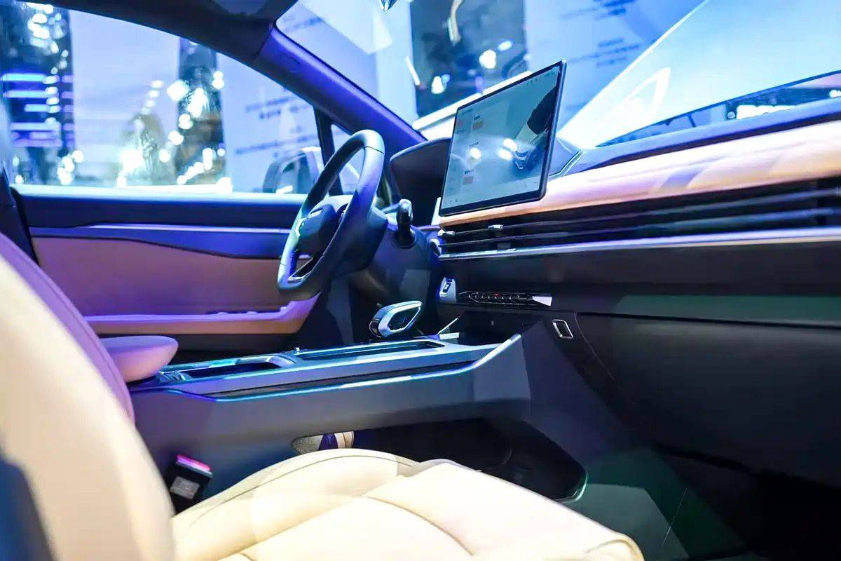 吉利雷達成都車展推出千里金剛電混PLUS版 13.88萬元起售