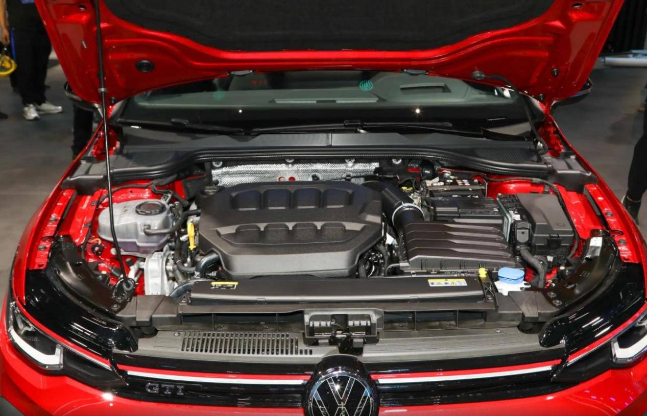 13萬級凌渡GTS對比20萬級高爾夫GTi,上汽大眾比一汽良心嗎?