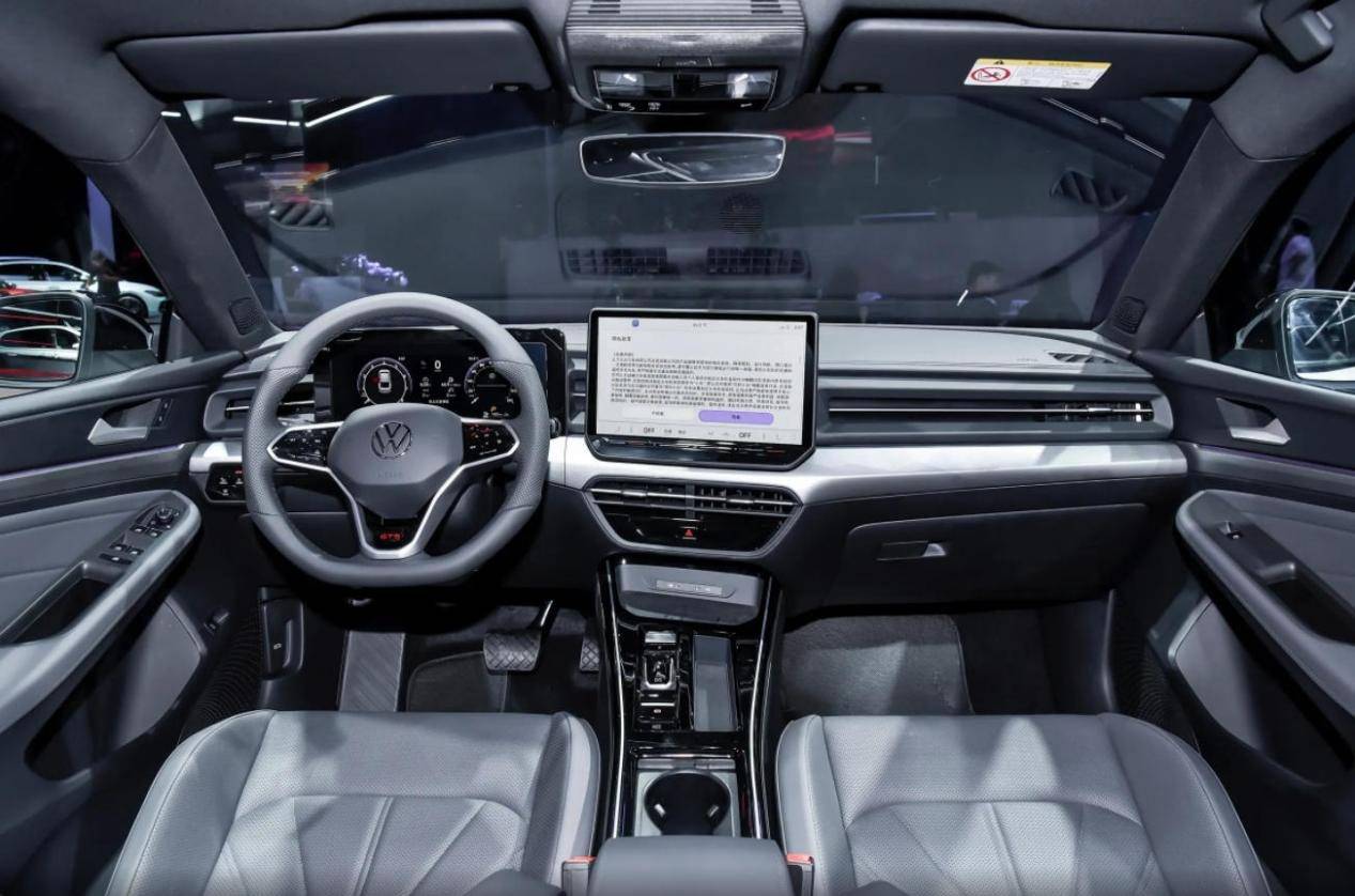 13萬級凌渡GTS對比20萬級高爾夫GTi,上汽大眾比一汽良心嗎?