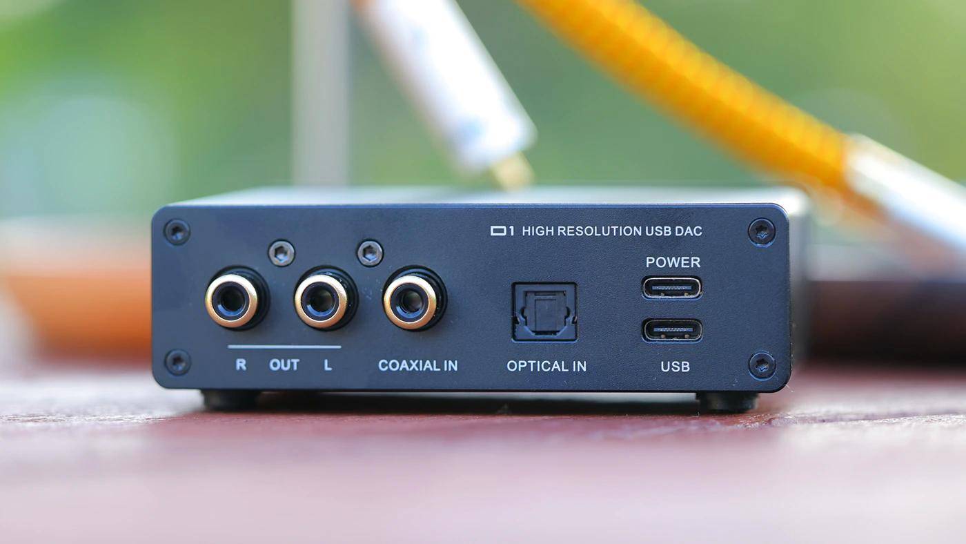 “入門價位的桌面組合” 雙木三林 SMSL D1 & PH1