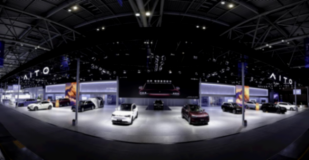 智慧重塑豪華,問界攜全家族車型驚艷亮相2025重慶智博會 智慧重塑豪華,問界攜全家族車型驚艷亮相2025重慶智博會