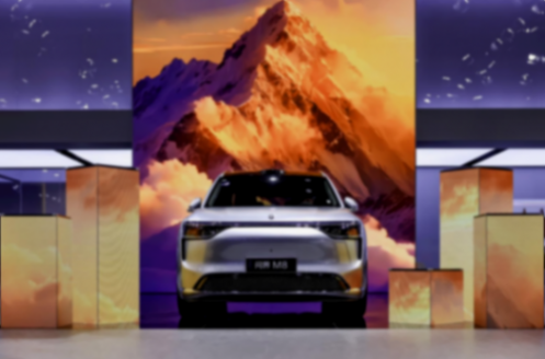 智慧重塑豪華,問界攜全家族車型驚艷亮相2025重慶智博會 智慧重塑豪華,問界攜全家族車型驚艷亮相2025重慶智博會