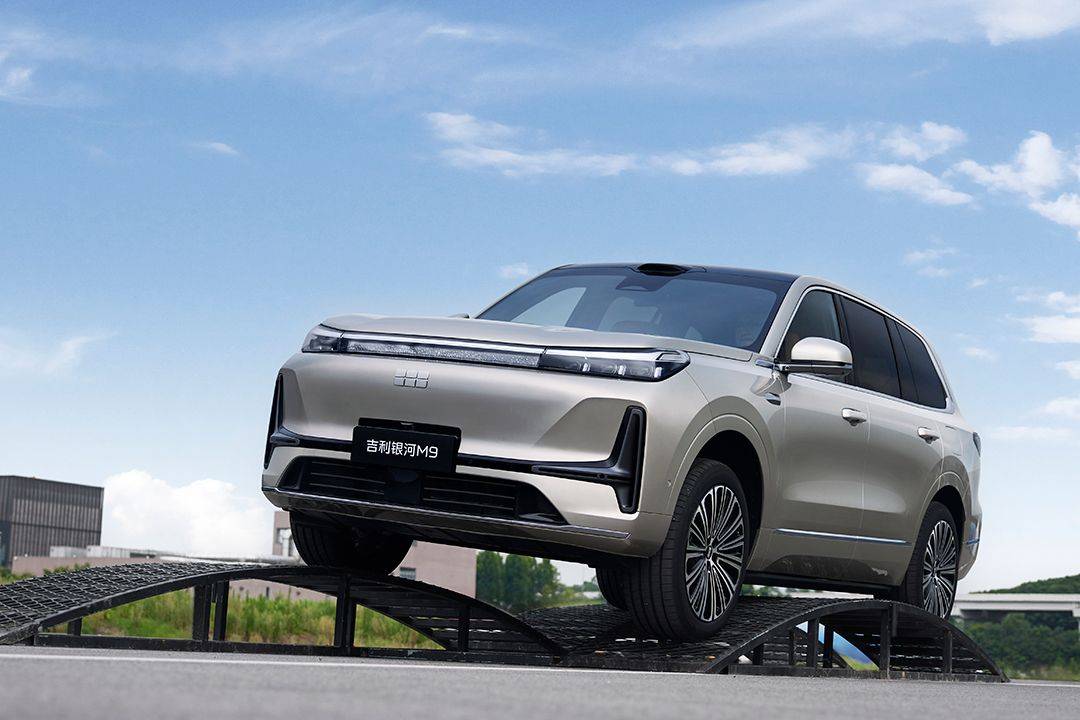 用理想L8一半的價格買理想L8 限時17.38萬起 吉利銀河M9正式上市